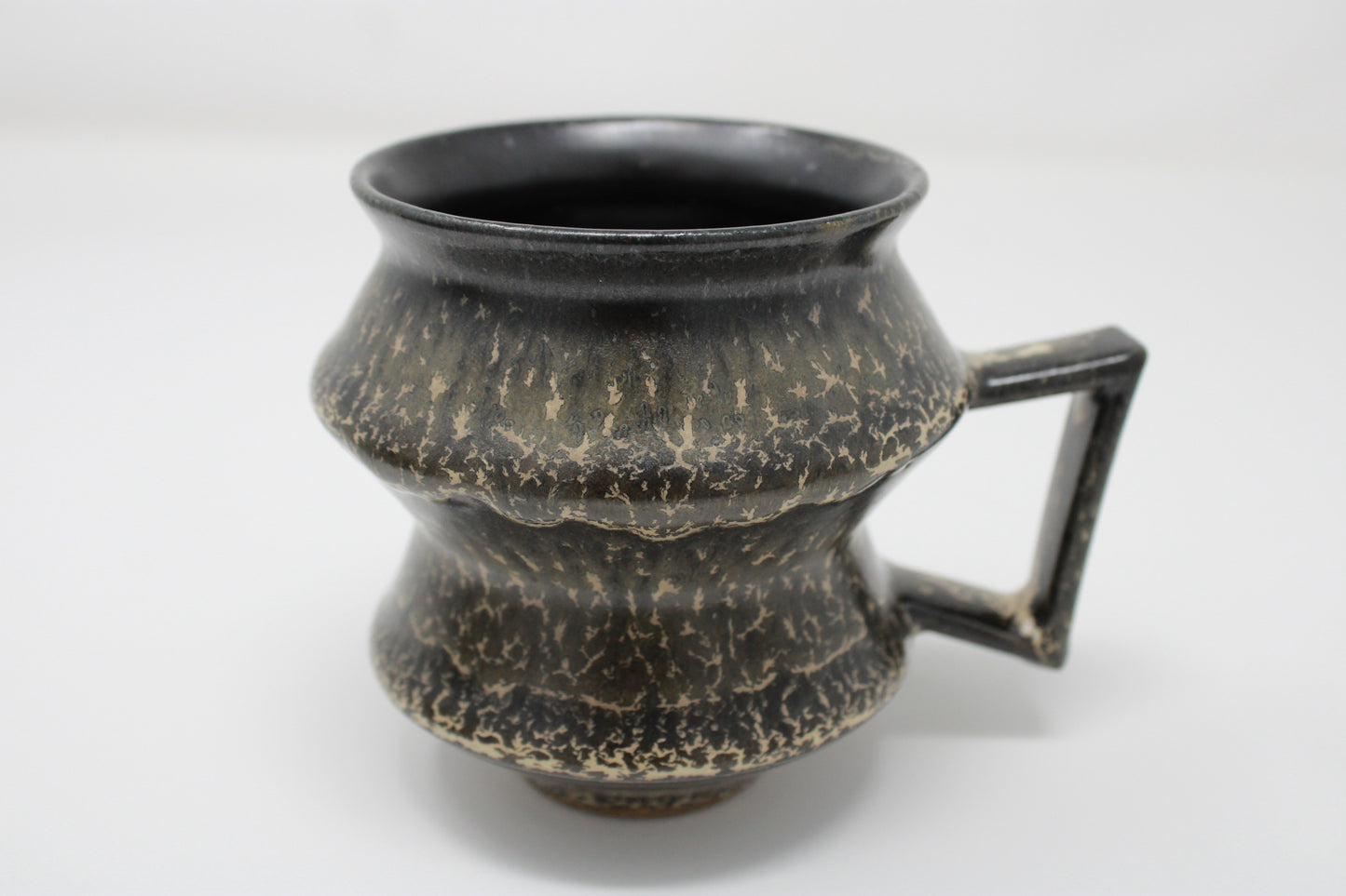 angle mug