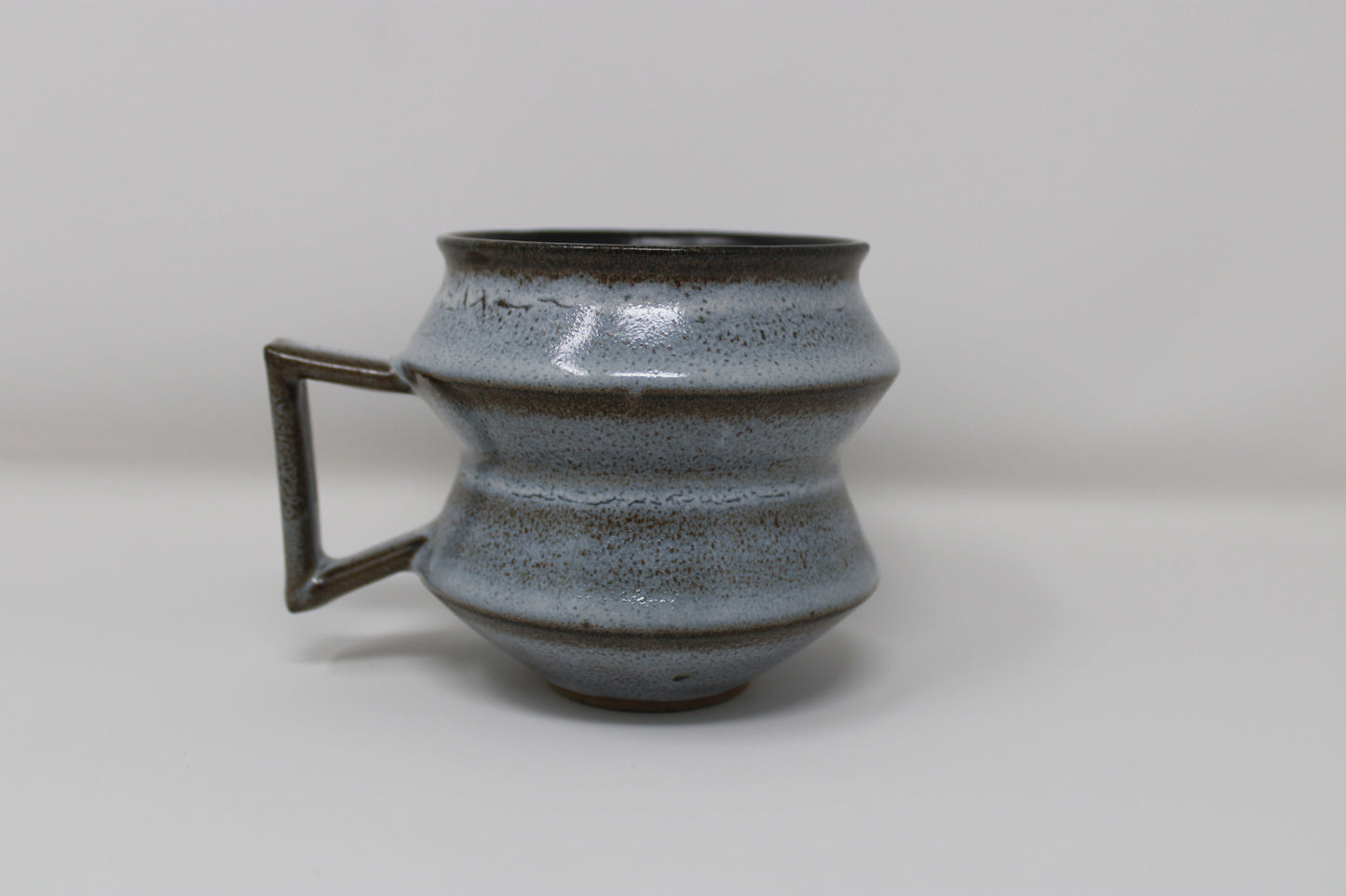 angle mug